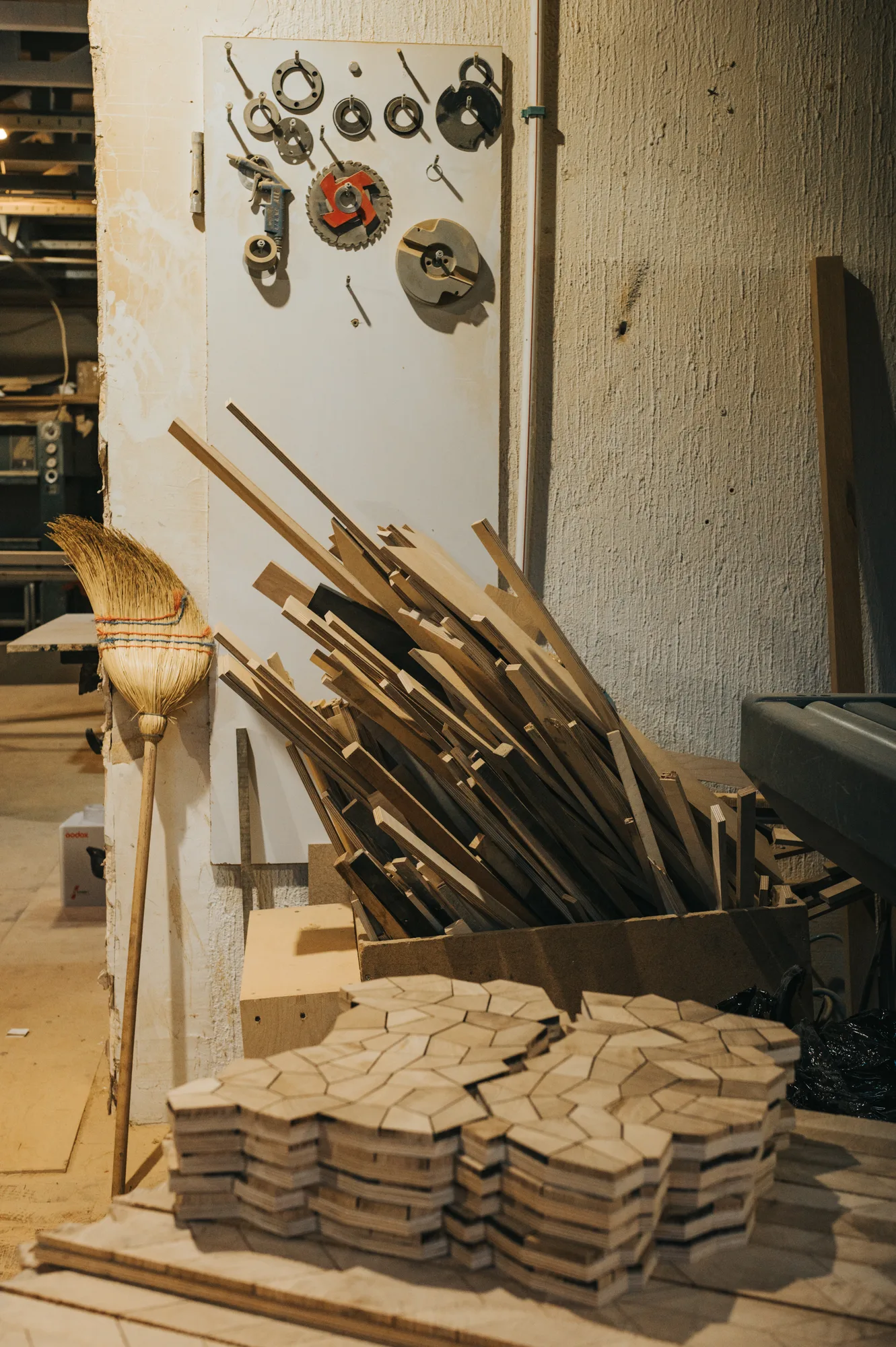 Opus being made in the OscarOno atelier
