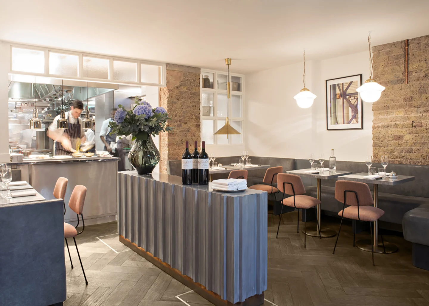 Oscarono Restaurant - Collection Classics - Finish Rocher Brun - Project Frenchie - London