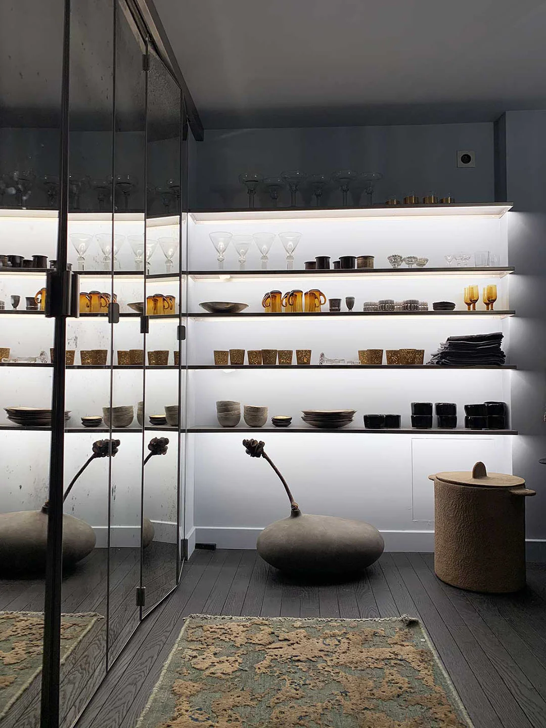 Oscarono Shou Sugi Ban - Collection Classics - Finish Rocher Charbon - Project Gallerie LSD - Paris
