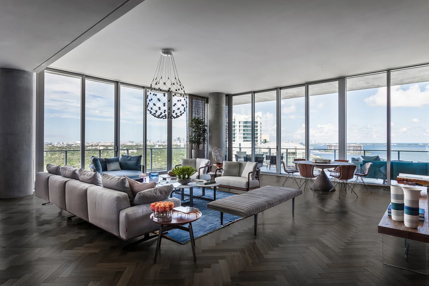 Oscarono - Bogoak - Collection Classics - Finish Brun Marais- Project Private Appartment - Designer Andrea Chicharo