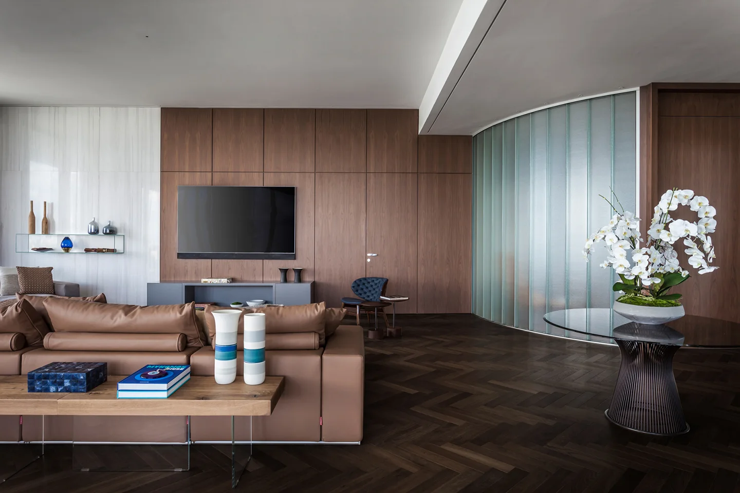 Oscarono - Bogoak - Collection Classics - Finish Brun Marais- Project Private Appartment - Designer Andrea Chicharo
