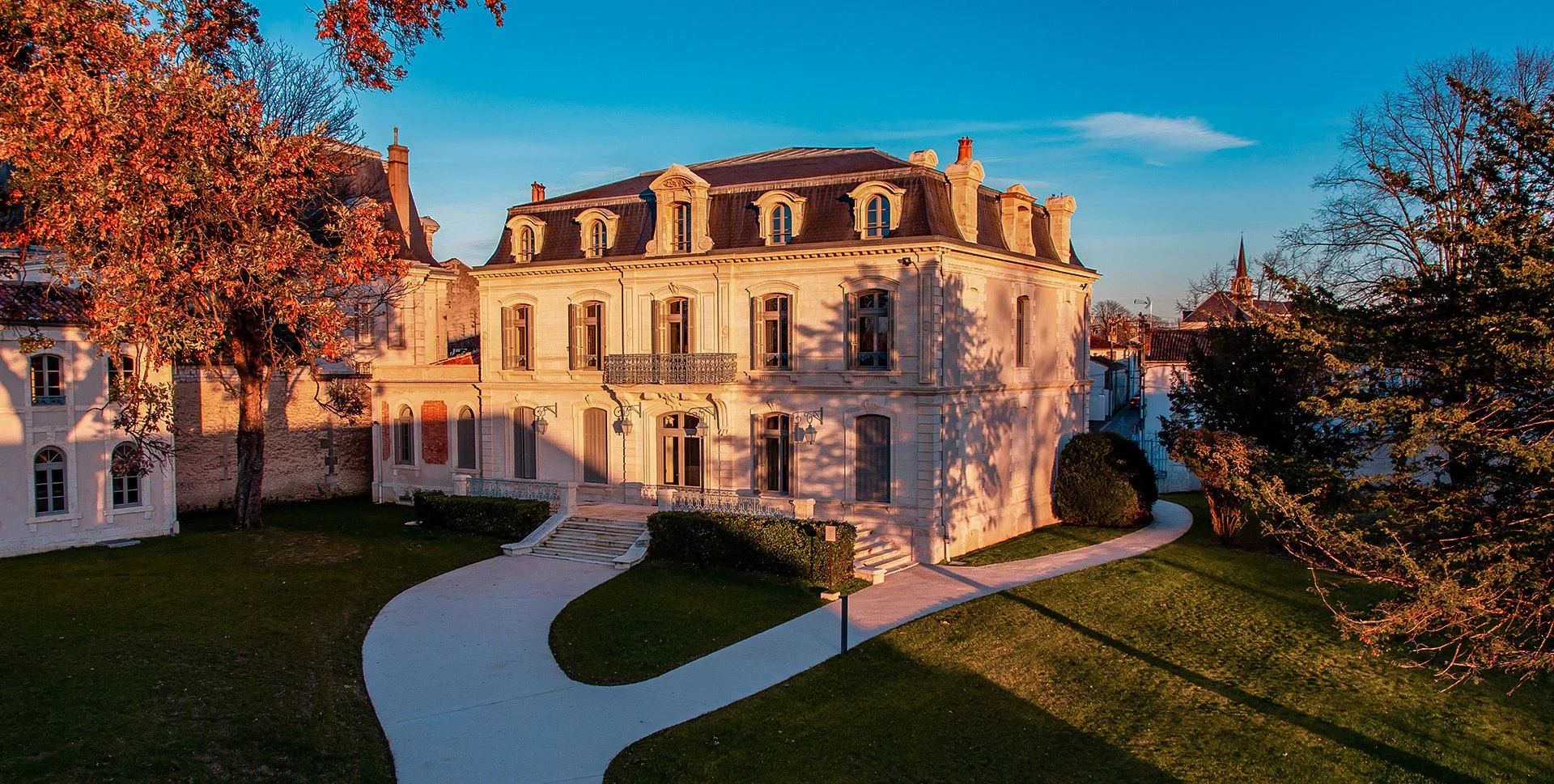 HOTEL CHAIS MONNET