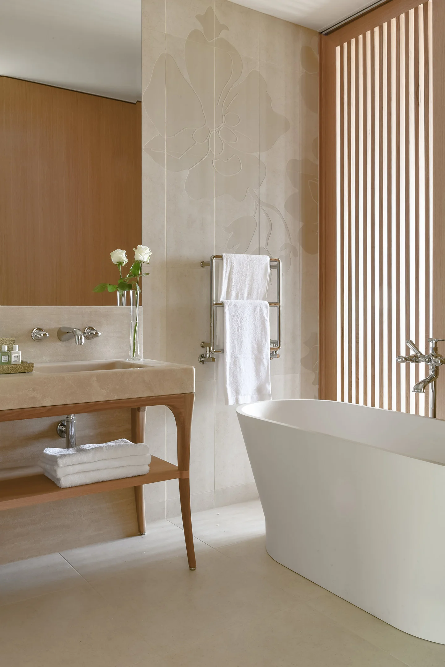 Oscarono Designer - Collection Classics - Finish Miel Doux - Project Hotel Le Royal Champagne Epernay