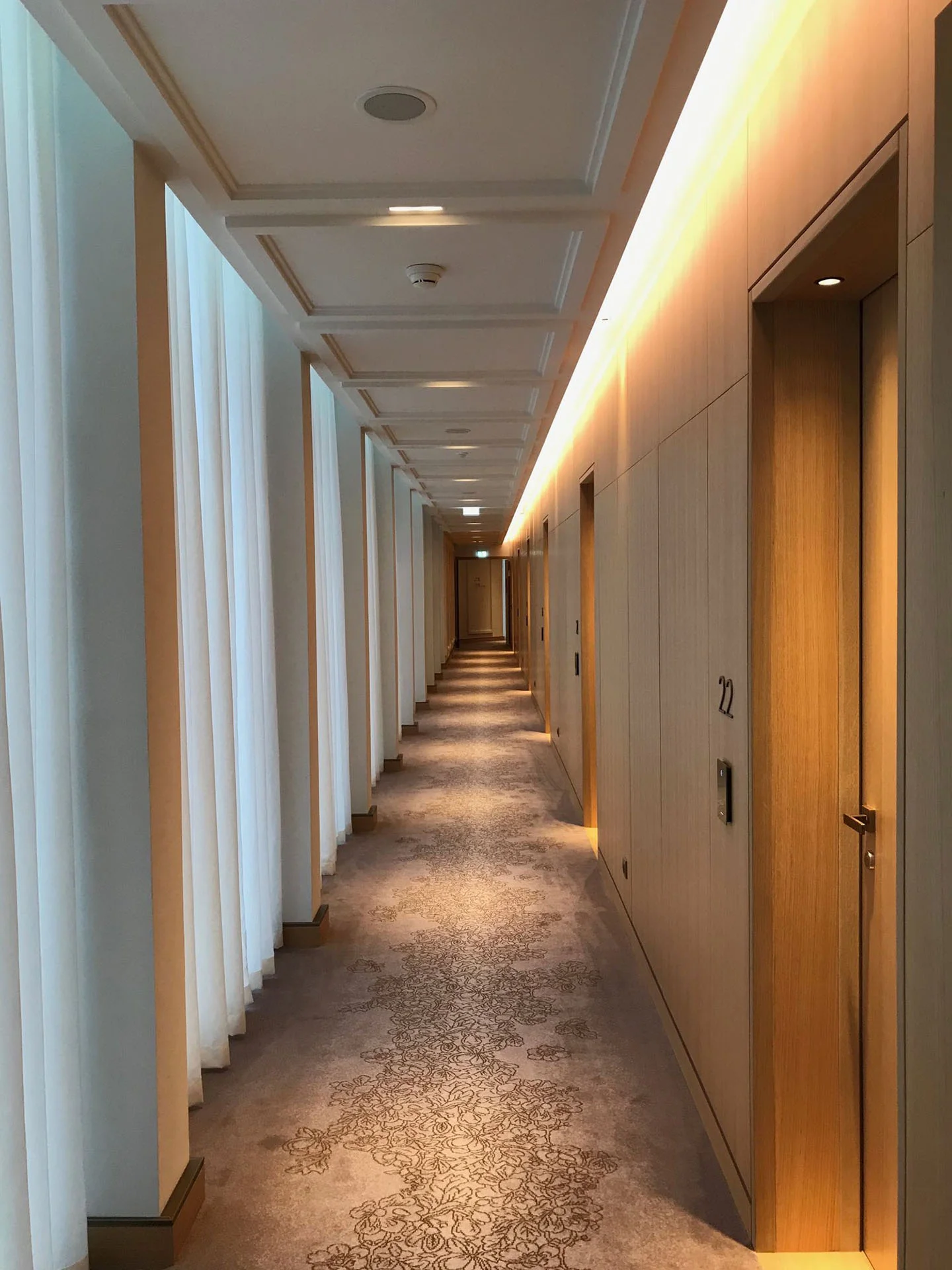 Oscarono Designer - Collection Classics - Finish Miel Doux - Project Hotel Le Royal Champagne Epernay