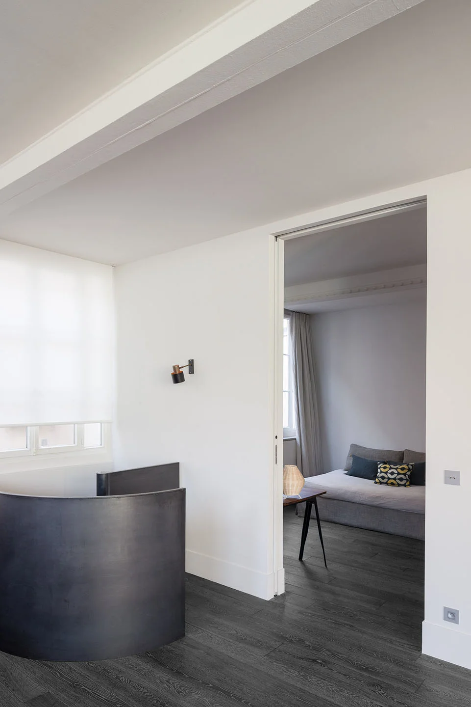 Oscarono Shou Sugi Ban - Collection Classics - Finish Rocher Noir - Project Private Appartment, Designer Annie Pate Amelie Saule