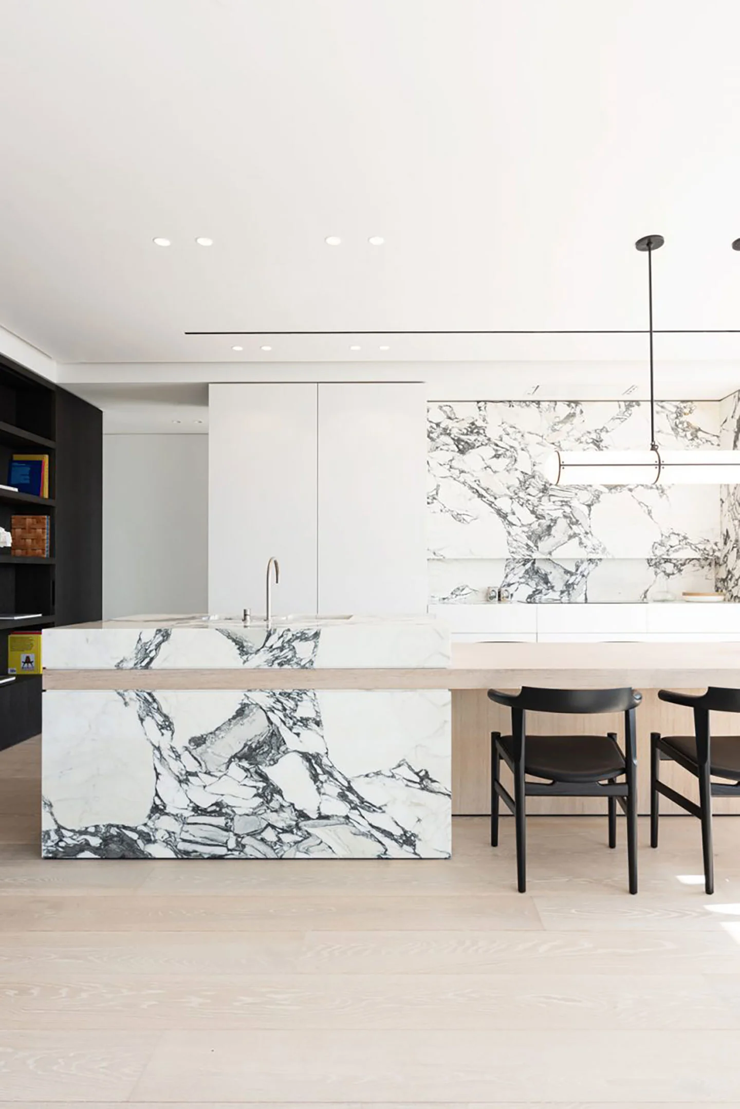 OscarOno classics collection hardwood floors dieter vander velpen blanc rose tel aviv apartment