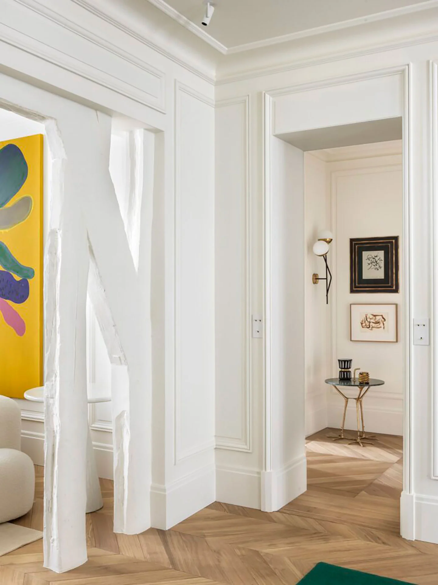Hongrie in a private apartment in Paris
