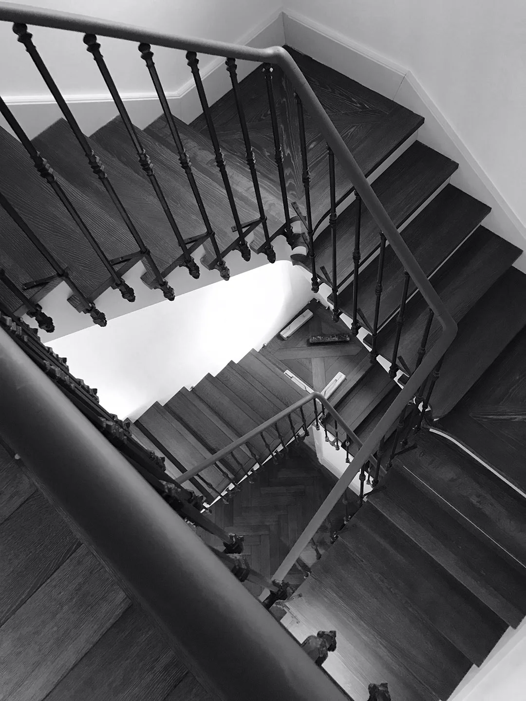 Oscarono Shou-Sugi-Ban, Collection Classics, Finish Rocher Noir, Project Private Residence, Designer Geneva