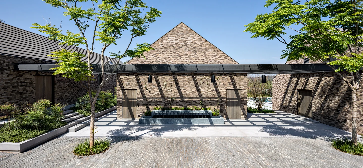 Oscarono Parquet - Collection Classics - Finish Rocher Brun - Project Private Townhouse - Architect Arthur Casas