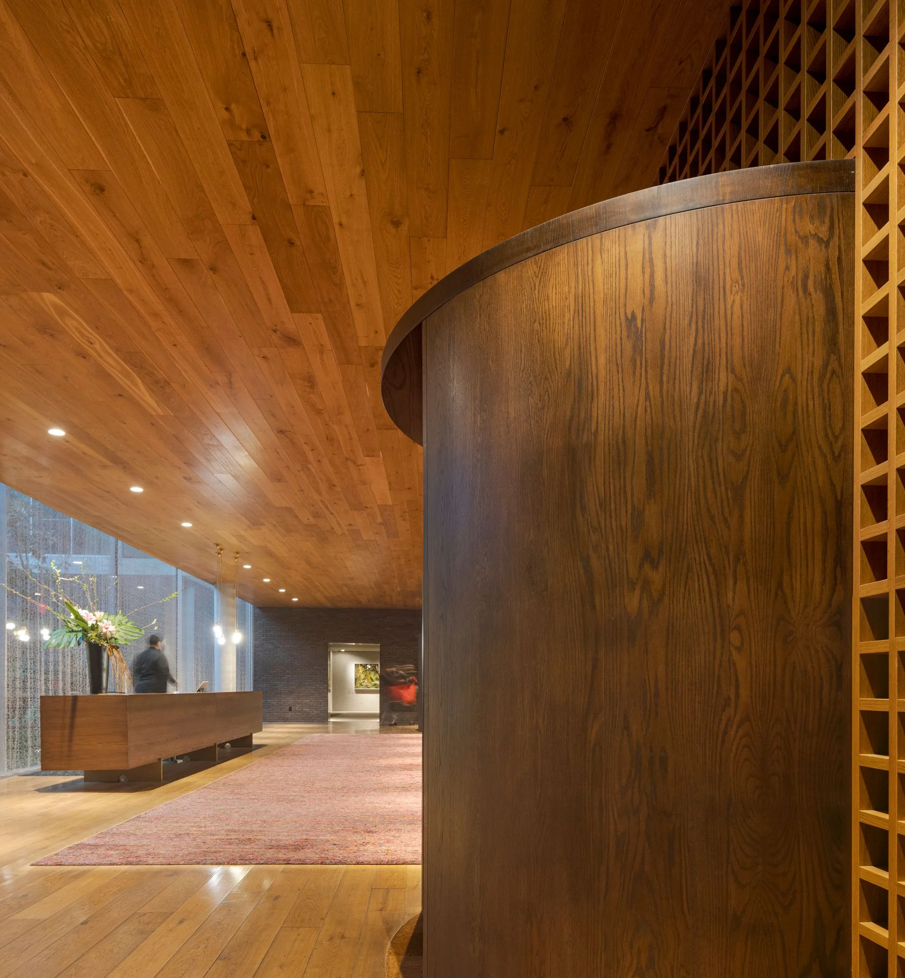 Jardim, New York, lobby wood ceiling