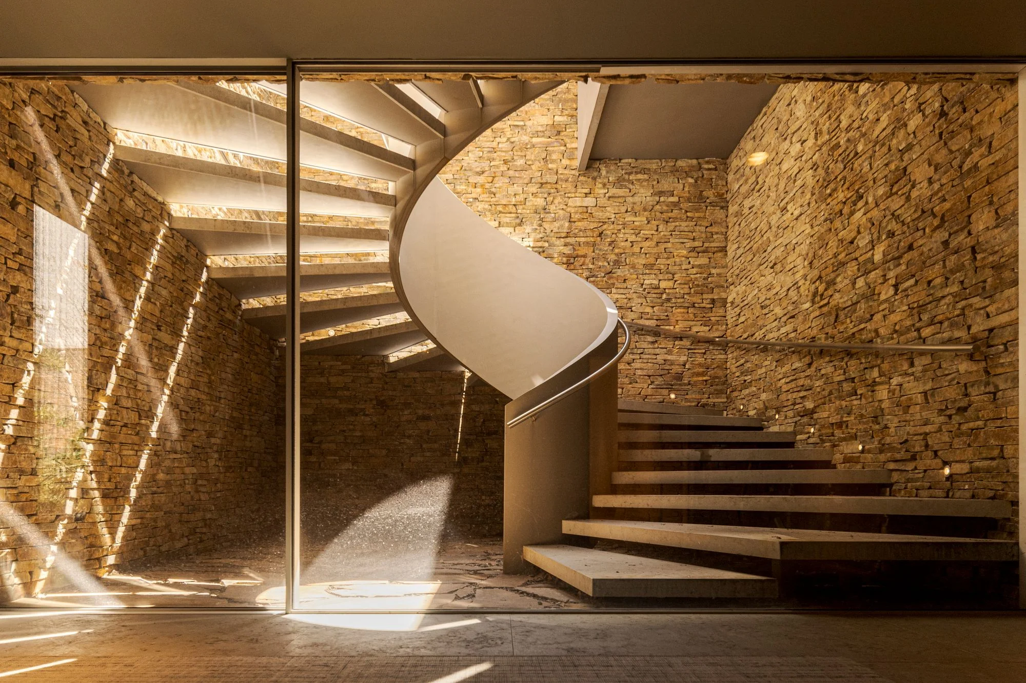 Jardim, New York, spiral staircase