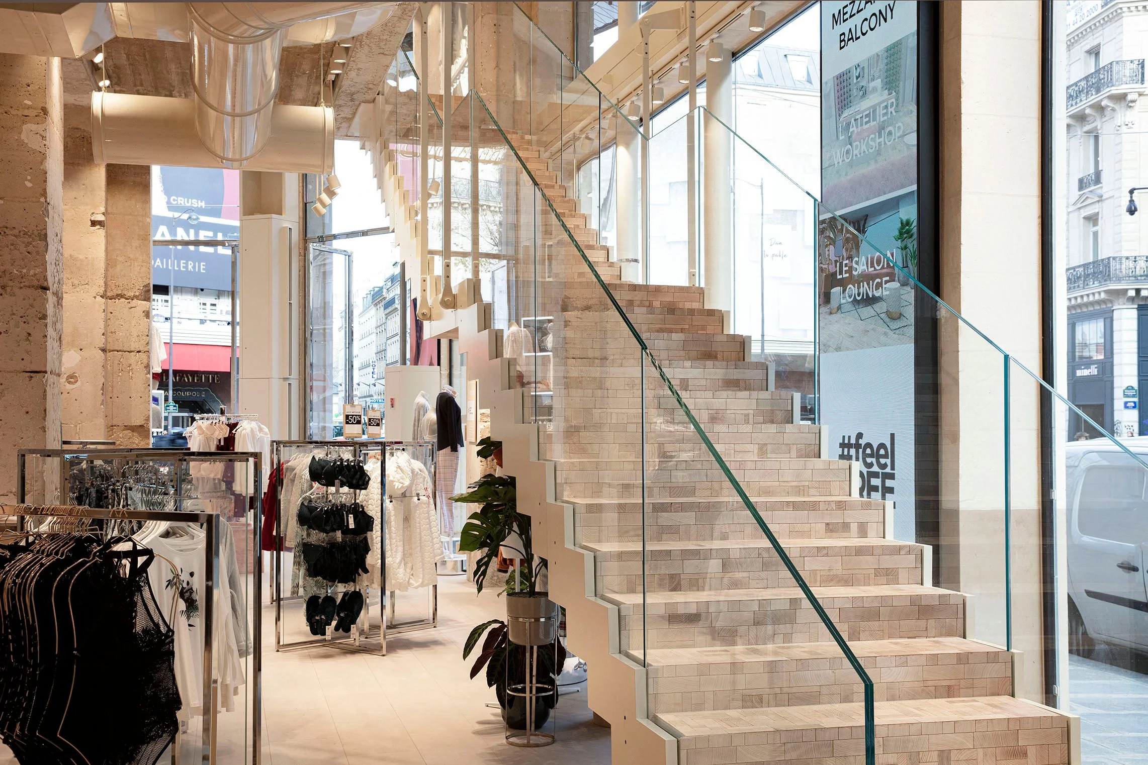 Etam Flagship, Paris, store